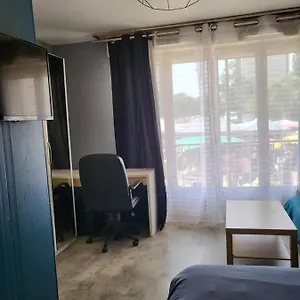 Privée Dans Un étudiant Couette-café Rennes